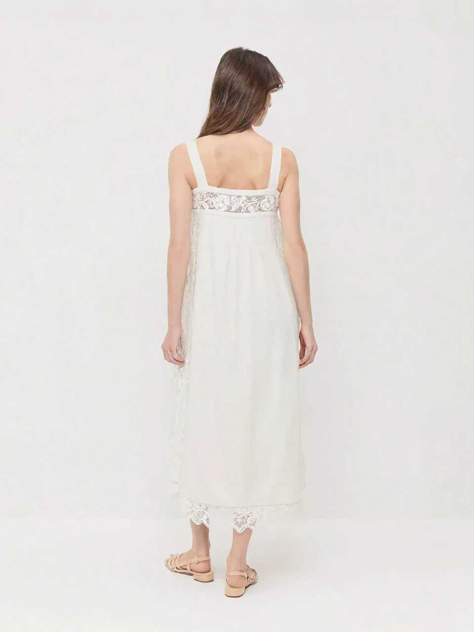 Vestido Midi Con Encaje